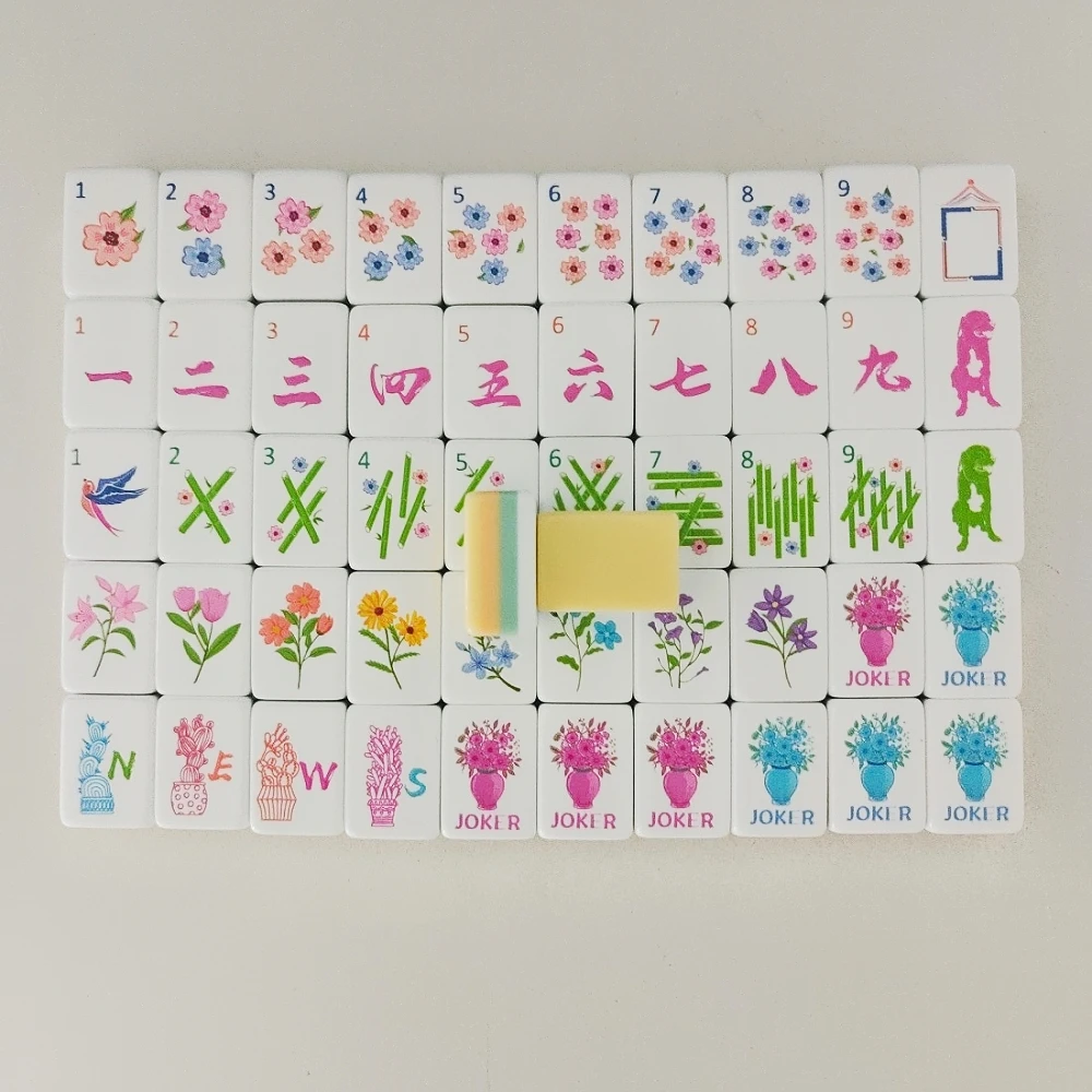 US Stock Yellow Luxury Mahjong Game Tiles Acrylic American Mahjong Set Travel Mah Jongg Sets for Leisure Party Board Games Gifts
