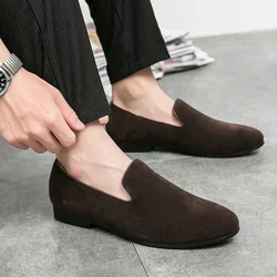 Fashionable Men's Suede Shoes Soft Soles Comfortable Loafers Versatile Men's Casual Flat Shoes Green New Style Free Delivery