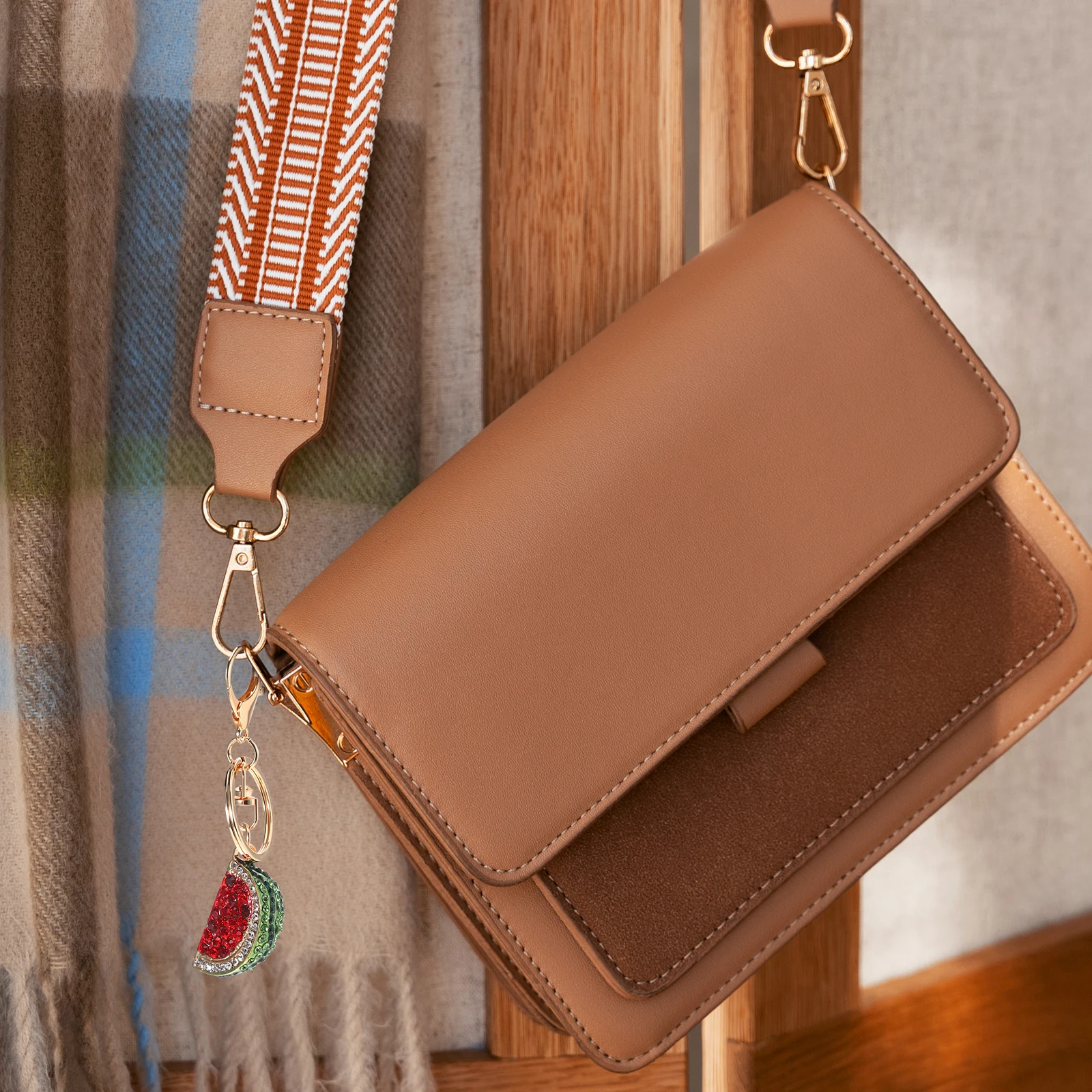 سبائك الزنك البطيخ المفاتيح المينا المعلقات بلينغ حجر الراين Keyrings ديكور حقيبة معلقة نام البطيخ الصغير سحر الفاكهة