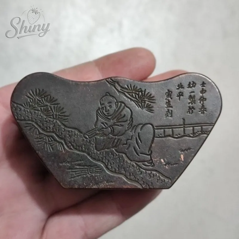 

Antique-style Ink Box with Intricately Carved Copper Ingot Inkwell Ornament for Collection