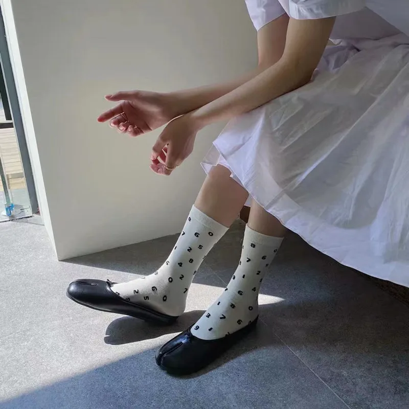 Chic Japanese Jacquard Split Toe Socks Fashion Digital Combed Cotton Two Toe Socks Women Korean Harajuku Two Finger Tabi Socks