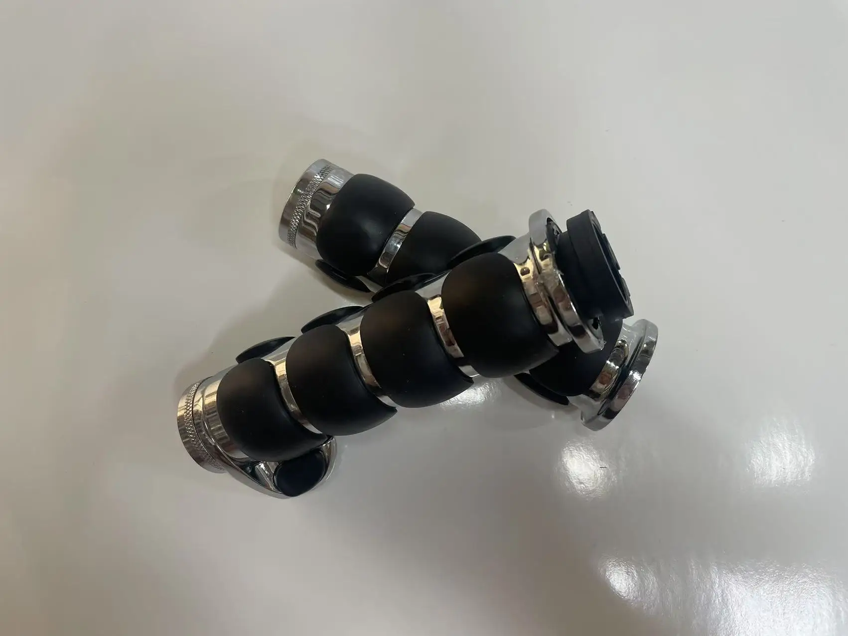 

Motorcycle Grips 1" 7/8'' 4Ring Air Cushioned Hand Throttle for Harley Honda Kawasaki Suzuki Yamaha Bikes Cruiser Accessories