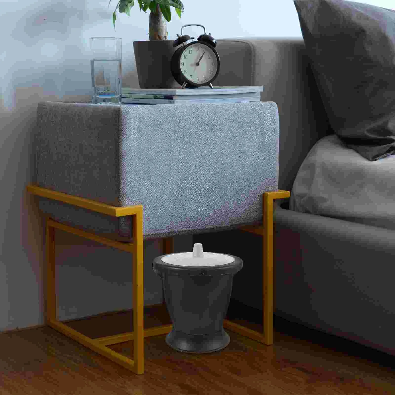 

Toilet Spittoon Bedside Urine Pot Portable Household Chamber Plastic Urinal Potty for Bedroom Child Pregnant Woman