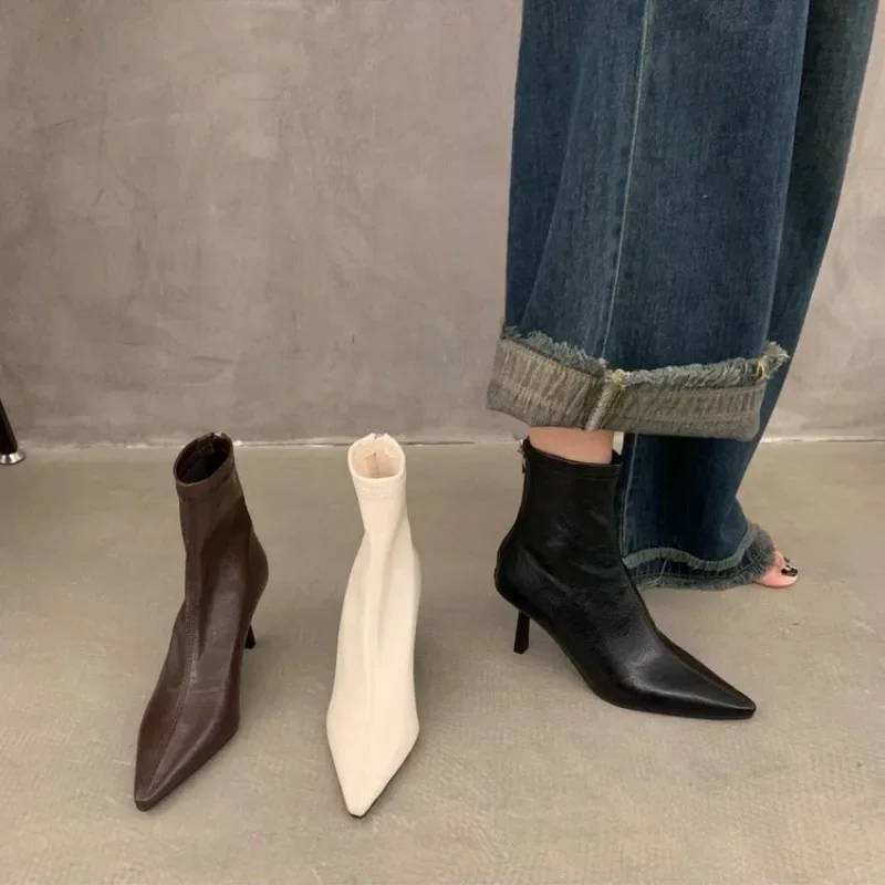 الترفيه حذاء من الجلد النساء أحذية الشتاء أشار تو أحذية امرأة رقيقة عالية الكعب الصلبة المعادن الديكور الجلود الأحذية الحديثة #5