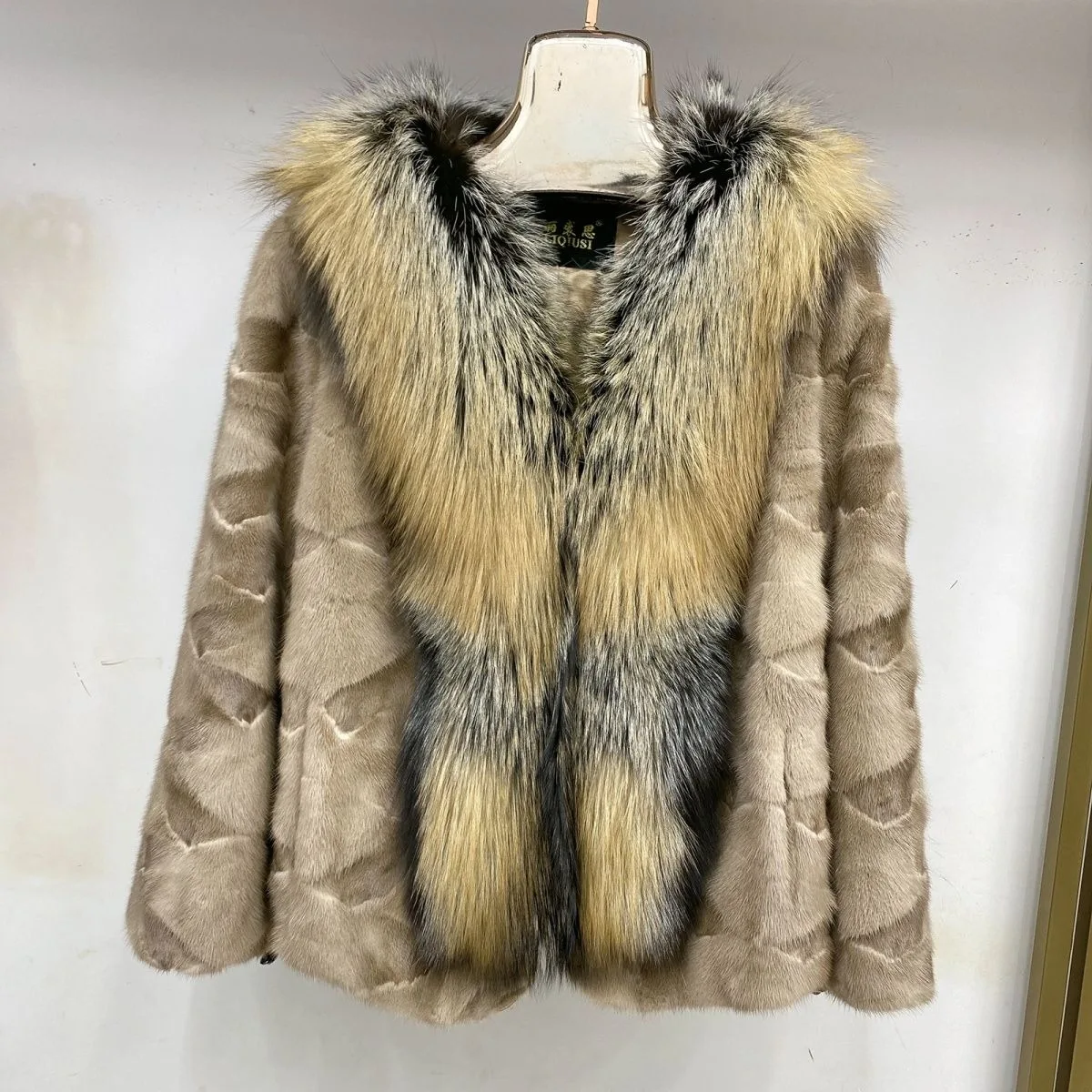 Heiße verkäufe Mode Importiert Nerz Pelzmantel Natürliche Echt Fox Pelz Kragen Kurze Hochwertige Winter Jacke Frauen Echtpelz Mantel