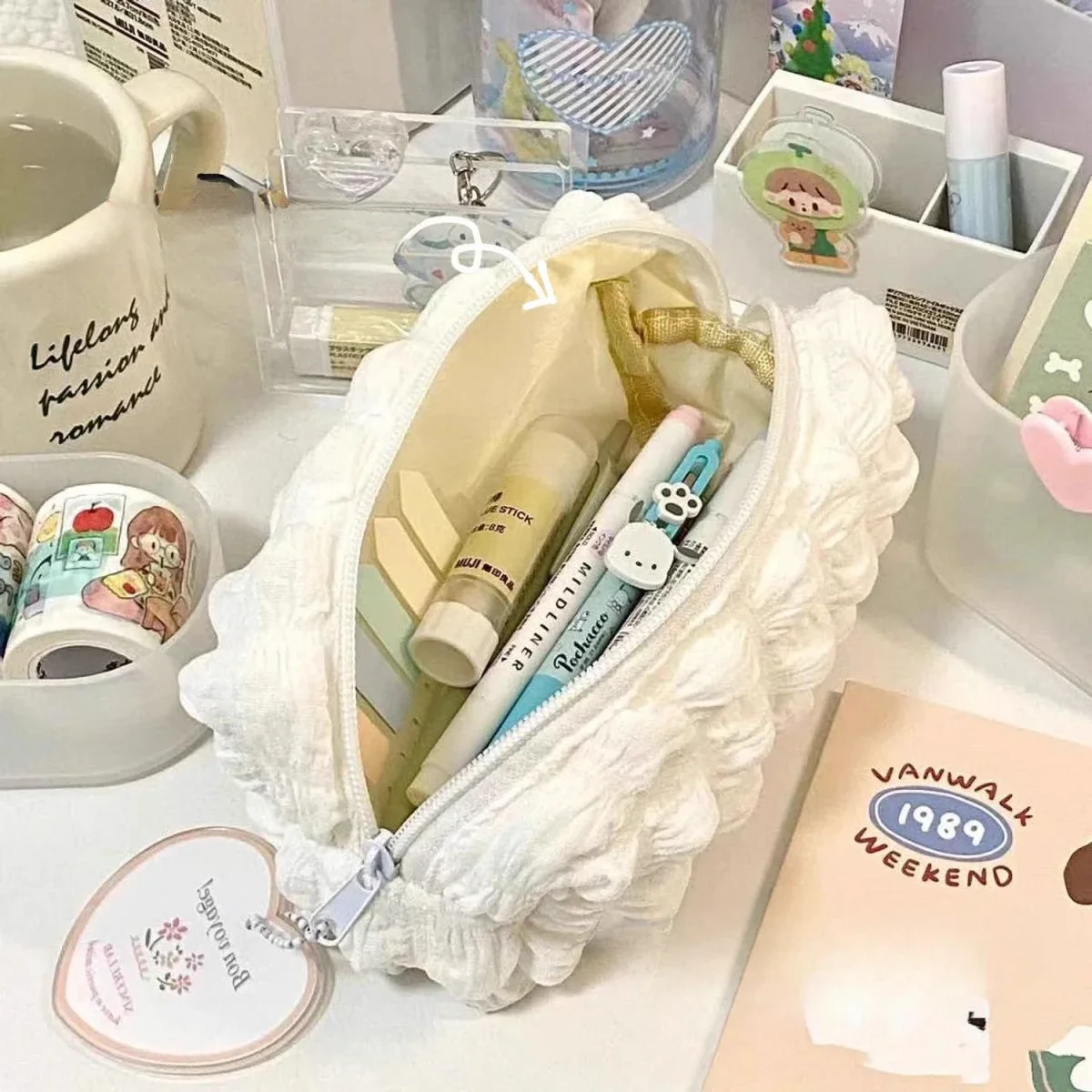 Cream Puff Pencil Pouch High-color Value Large Capacity Cloud-like Soft Simple Dirty Durable Stationery Bag Pencil Case Gift