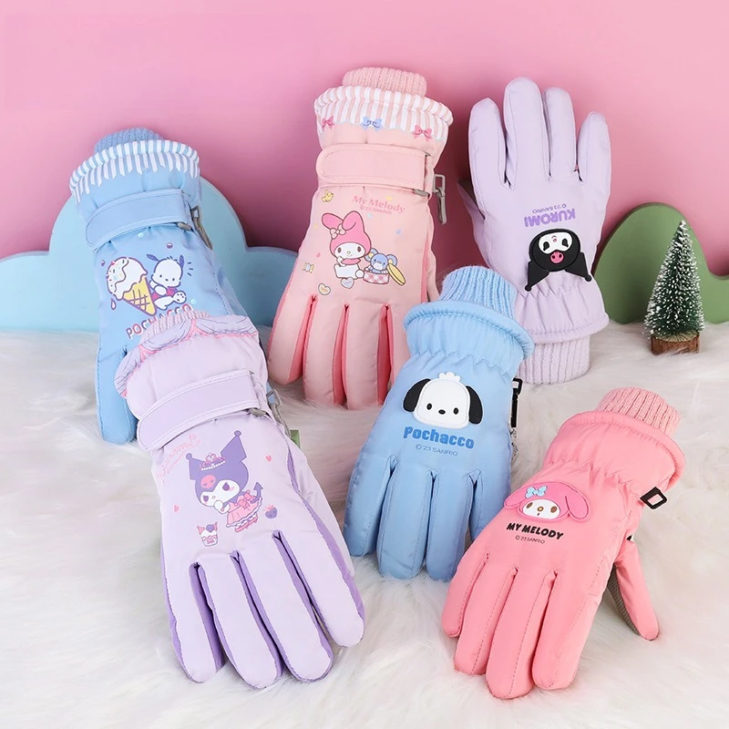 MINISO echte Sanrio kinderen Kuromi Melody Skiën en Spelen Sneeuw Student Waterdichte Antislip Verdikte Fleece Warme Handschoenen