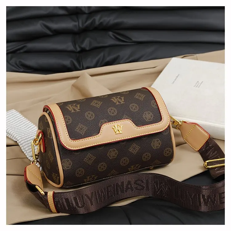 

2026 Новая женская сумка через плечо из мягкой кожи в стиле ретро, кошелек через плечо в винтажном стиле с регулируемым ремешком, просторный рюкзак для работы