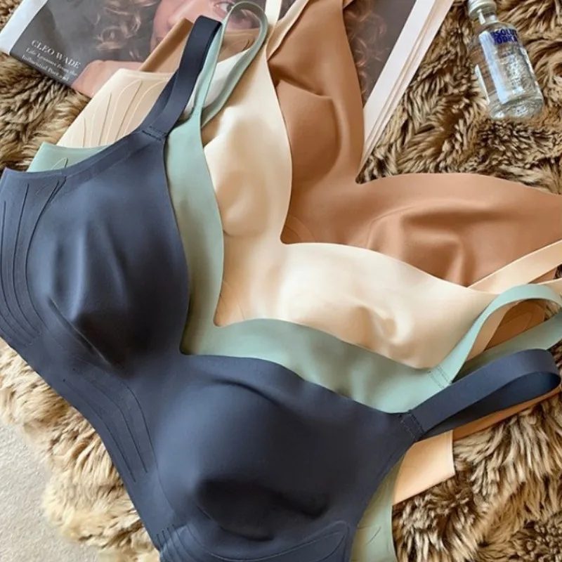 Women V-Neck Non-Wire Brassiere Light Padded Underwear Sexy Lingerie Women Sleep Bra No Show Intimates M-XXXL