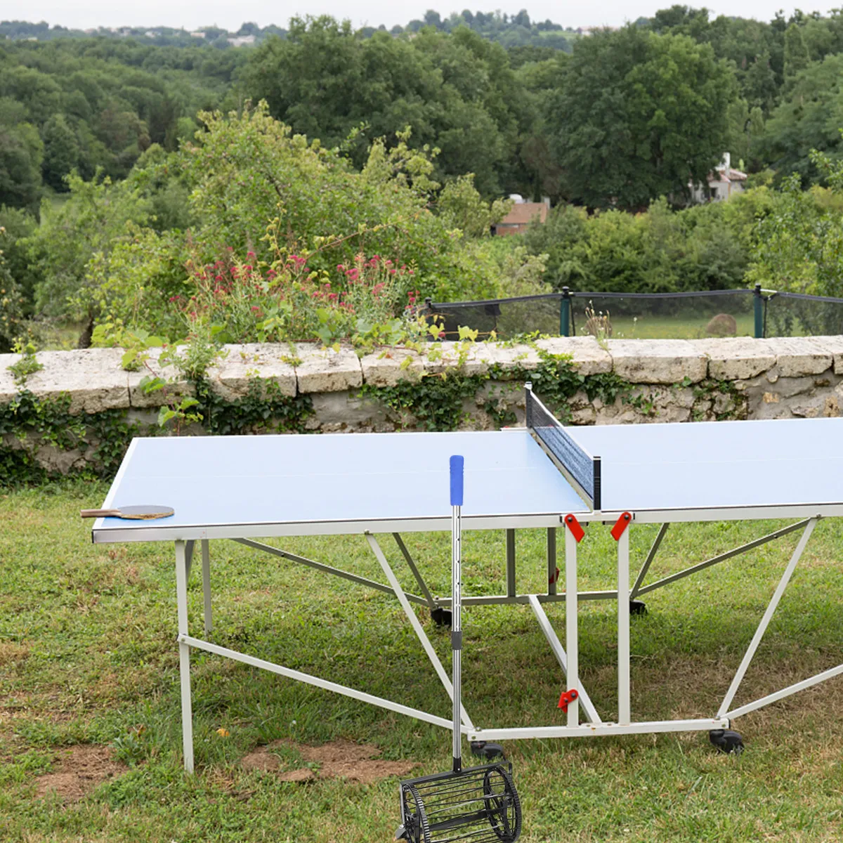 

1Pcs Table Tennis Ball Picker Drum Design Easy One Hand Operation Comfortable Bend Free Pickup 125 Balls Capacity Tennis Ball