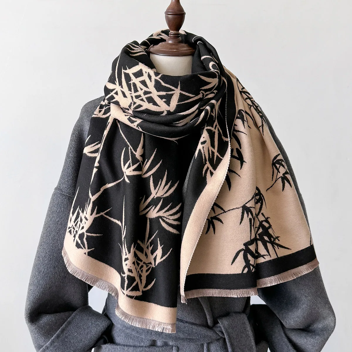 2024 Retro Bamboo Leaves Cashmere Feel Scarfs Women Autumn Winter Keep Warm Big Wrap Shawl Female Large Pashmina Thick Bufanda