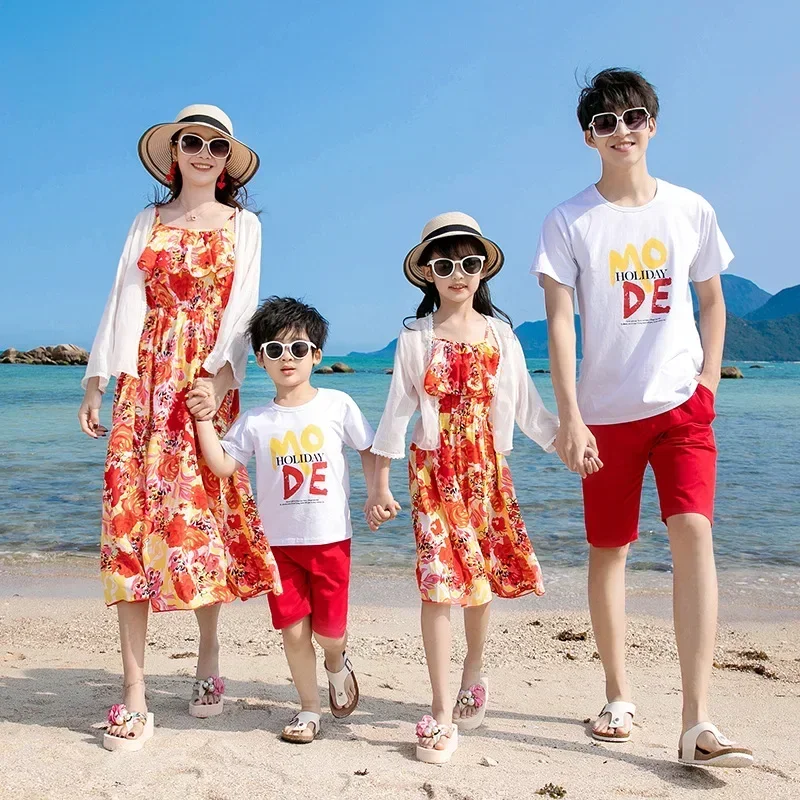 Family Matching Holiday Clothes Vacation Area Couple Look Parent-child Clothing Mom Daughter Resort Dress Dad Son Two Piece Sets