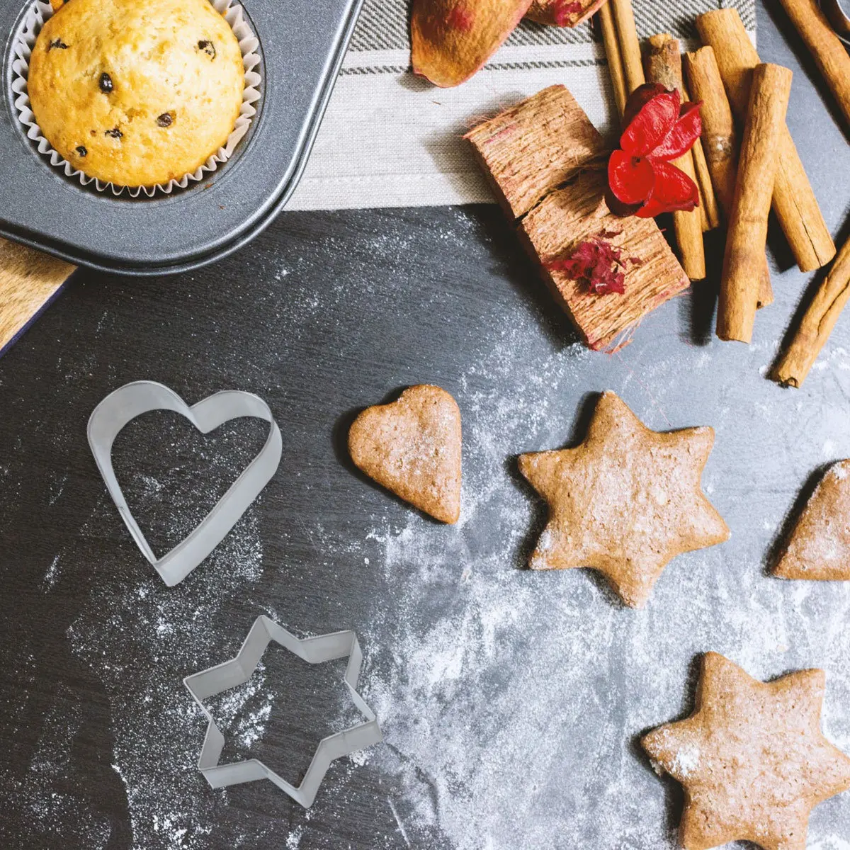 

12Pcs Cookie Cutter Set Star Flower Round Heart Shapes High Temp Resistant Baking Tools for Biscuit Crumpet Biscuit Cutter