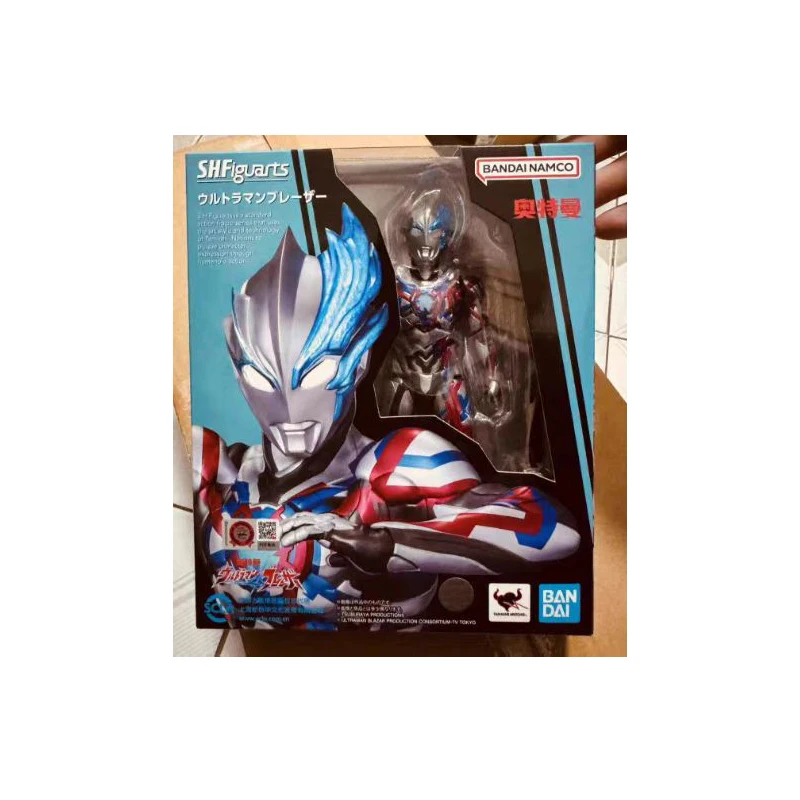 Bandai S.H.Figuarts Ultraman  Blazar Ginga Galaxy Z Decke 16Cm Anime Original Action Figure Model Gift Toy Collection for Kids