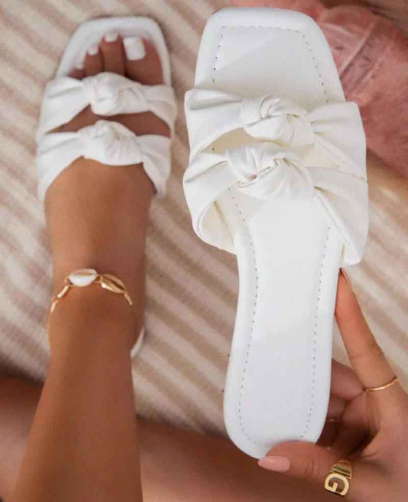 Oversized women's shoes, new summer women's outer-wear hollow sandals and sandals, beach shoes