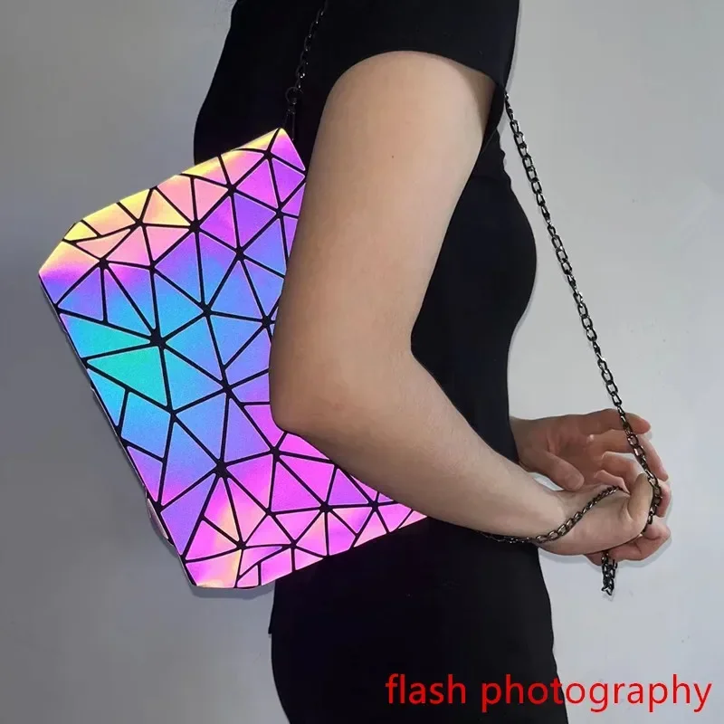 Fashion reflective Chain crossbody bags for women folding geometric holographic purses luminous sling shoulder bag