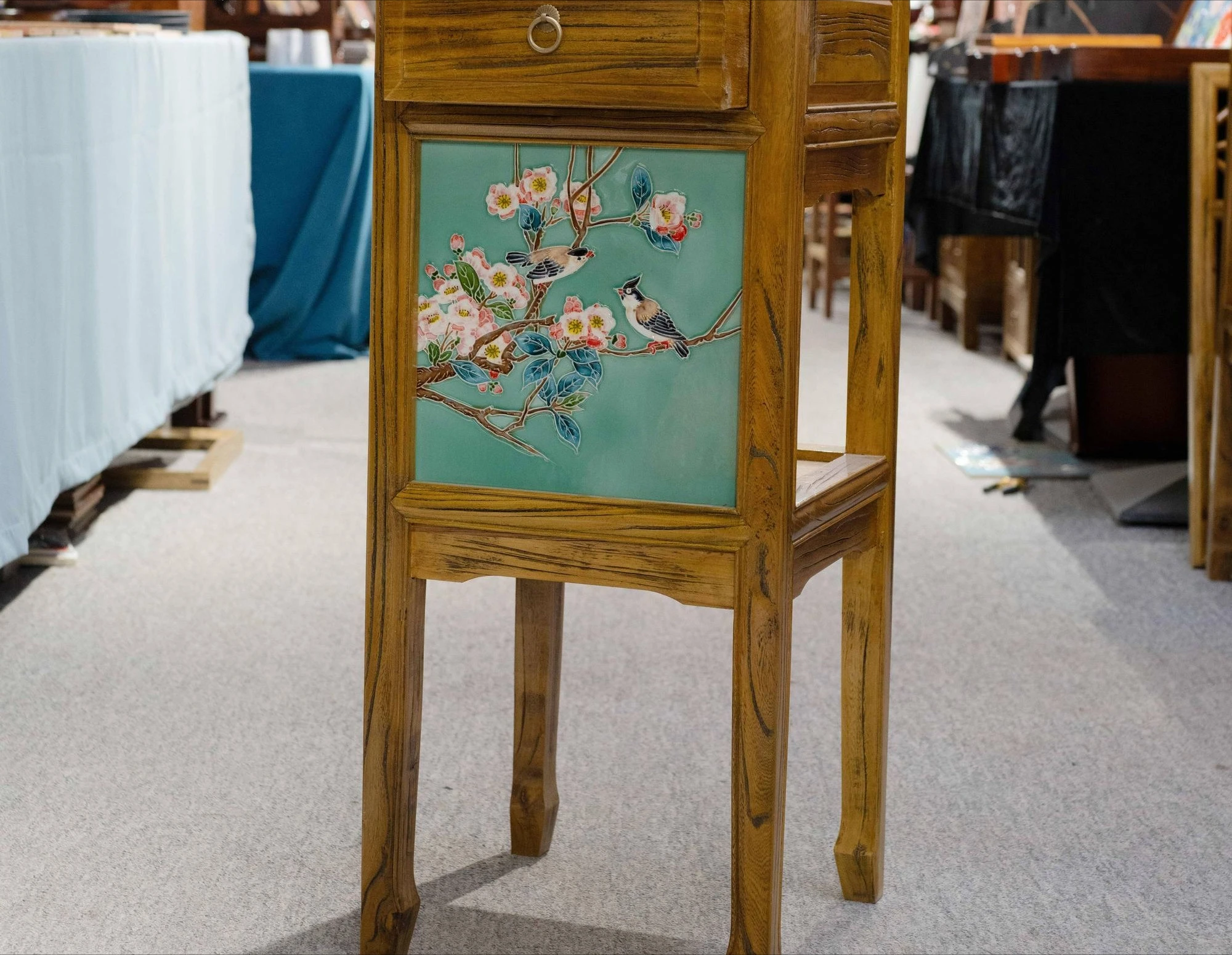 Living room, study, balcony, tenon and mortise process, floor-to-ceiling multi-functional rack, and entrance cabinet.