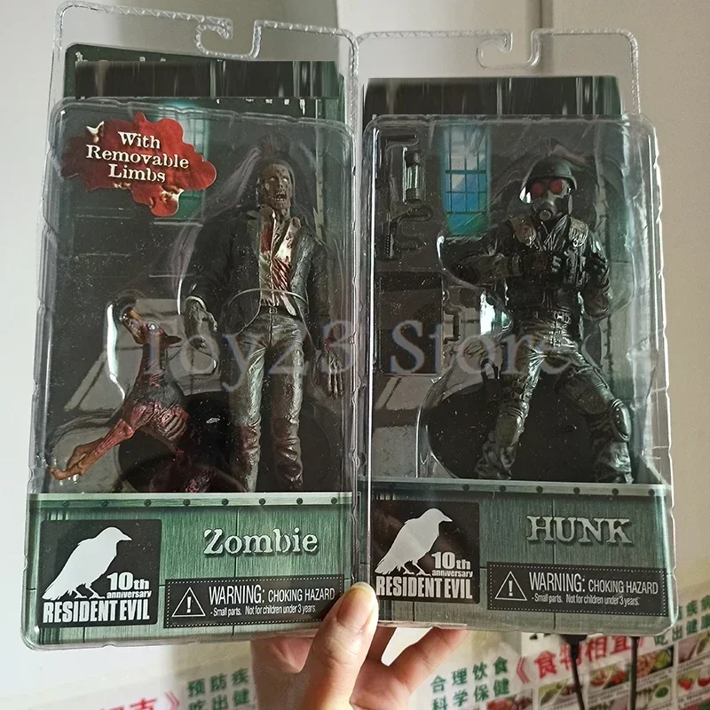 NECA Redfield Hunk Zombie with Dog Licker and Walker Chris Redfield Hunk Action Figure Model Toys