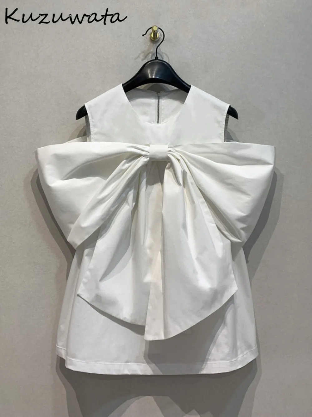 Kuzuwata Simple O Neck Sleeveless Bow Blouses Loose Slim Fit Soft All-match Casual Blusas Japan Profile Pullover Literary Shirts