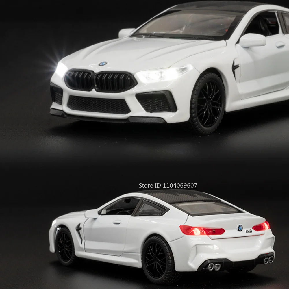 1:32 M8 Miniatuur Model Sportwagen Speelgoedlegering Diecast Met 4 Deuren Geopend Pull Back Light Voertuigen Speelgoed Voor Kindercadeaus Collectie