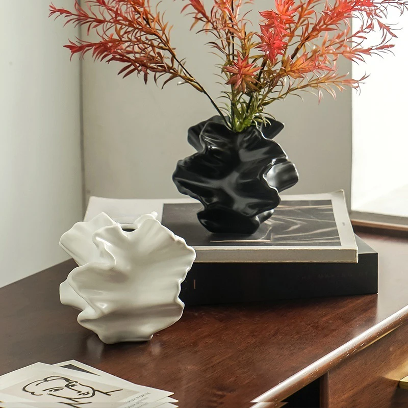 Ins Modern Flower Vase Creatived Ceramic Retro Art Flower Vase Irregular Plant Arrangement Pot Living Room Desktop Decoration