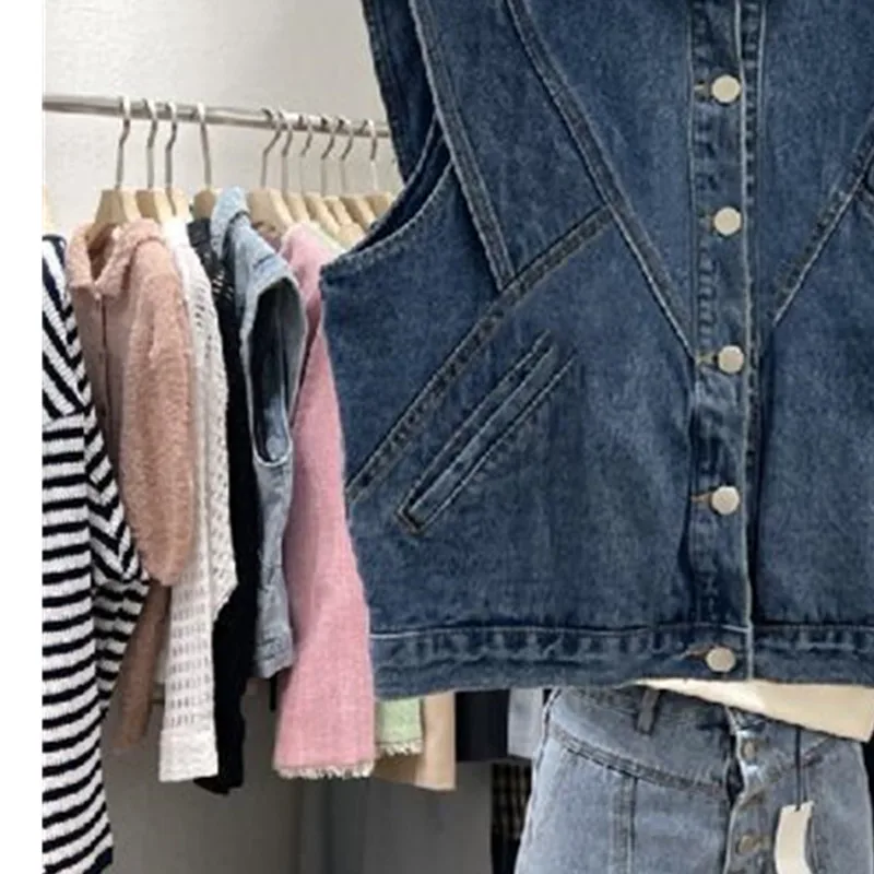 Women Denim Vest Chic Lapel Casual Button Sleeveless Jean Coat Female Solid Color Temperament Tank Top Vintage Fashion Waistcoat