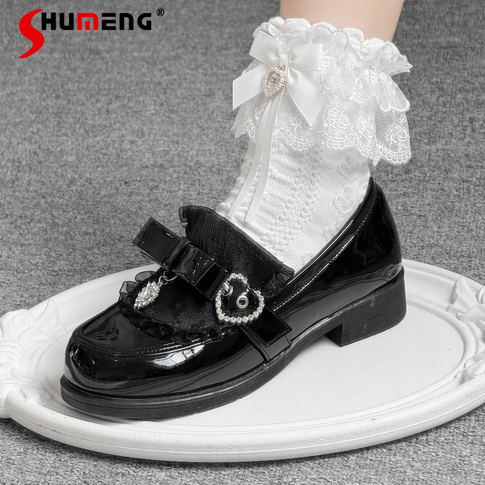 

Оригинальные студенческие лоферы в стиле Лолиты, милые повседневные универсальные туфли на плоской подошве в японском стиле с сердечком и стразами и бантом для женщин