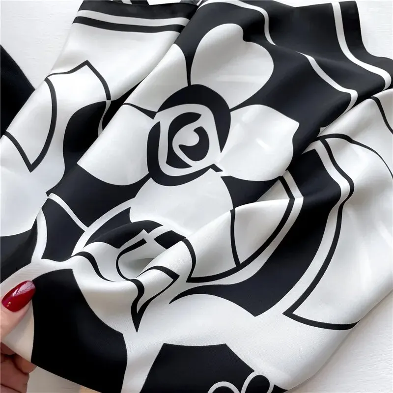 Big Camellia Print Shawl Elegant Color Block Large Square Scarf Silk Feeling Twill Scarf for Women Casual Bandana