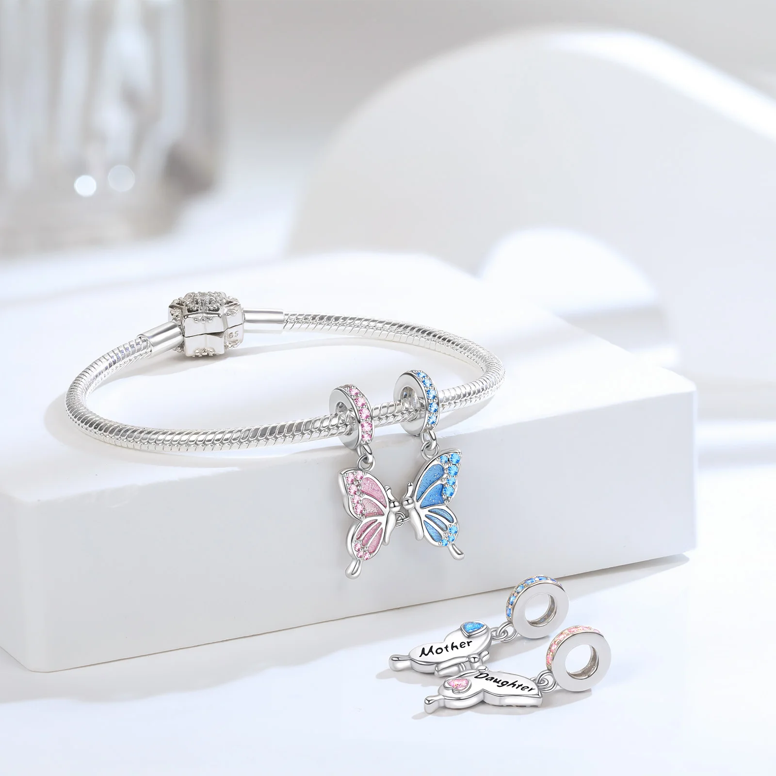 Two Piece Split Butterfly Pendant Charm 925 Silver Pink Blue Sparkling Crystal Beads fit Bracelets Best Friend DIY Jewelry Gift