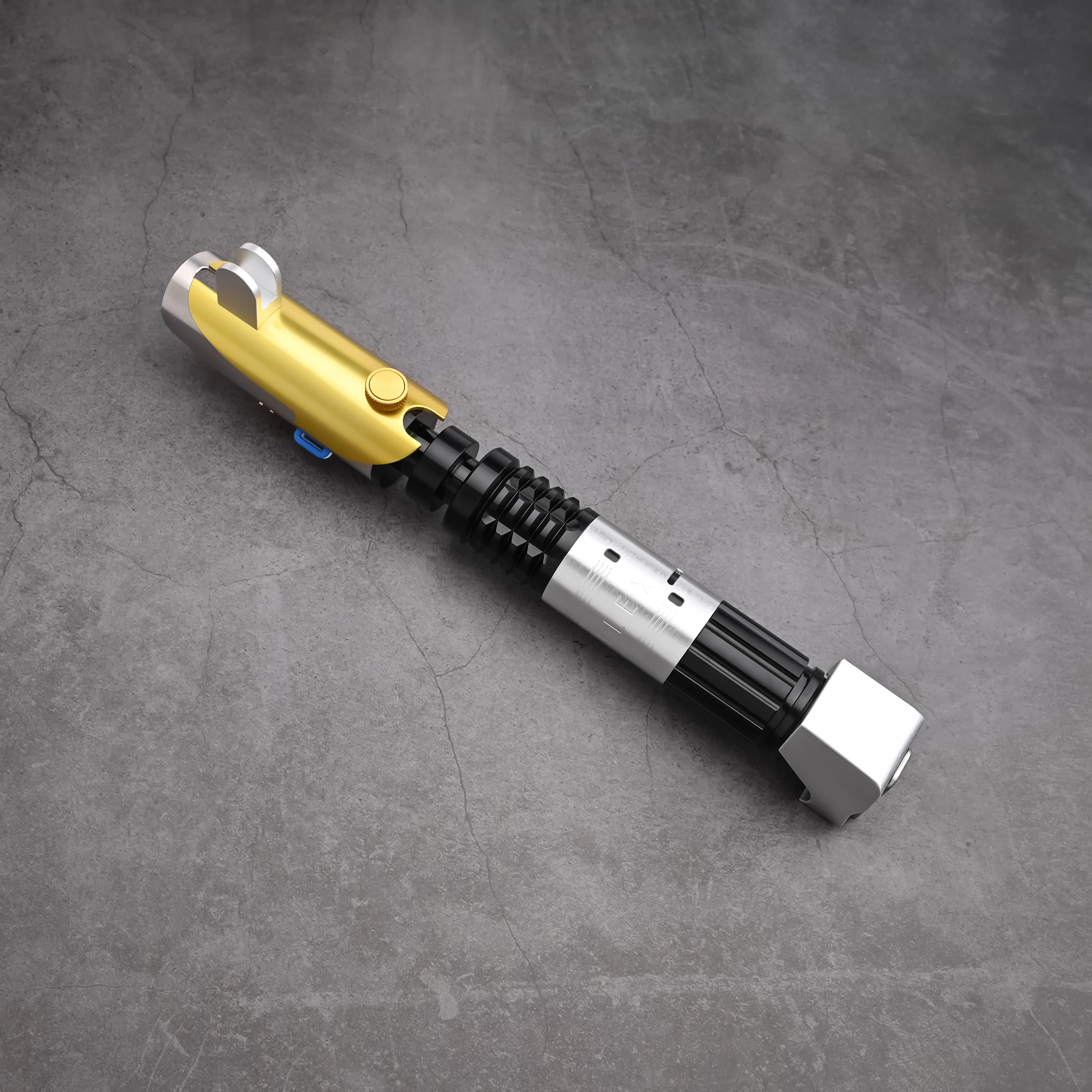 

TXQSABER Visions Световой меч Гладкие качели Металлическая рукоять Тяжелые дуэльные звуки Цвета Изменение пикселей Джедай Лазерный меч Косплей Игрушки Gifs