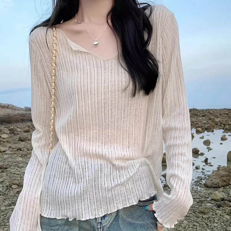 

2025 Summer Long Sleeve Sunscreen T Shirt Women 2025 Summer Hollow Out Thin Tshirt Woman Korean Ruffles V Neck Loose Shirt Mujer