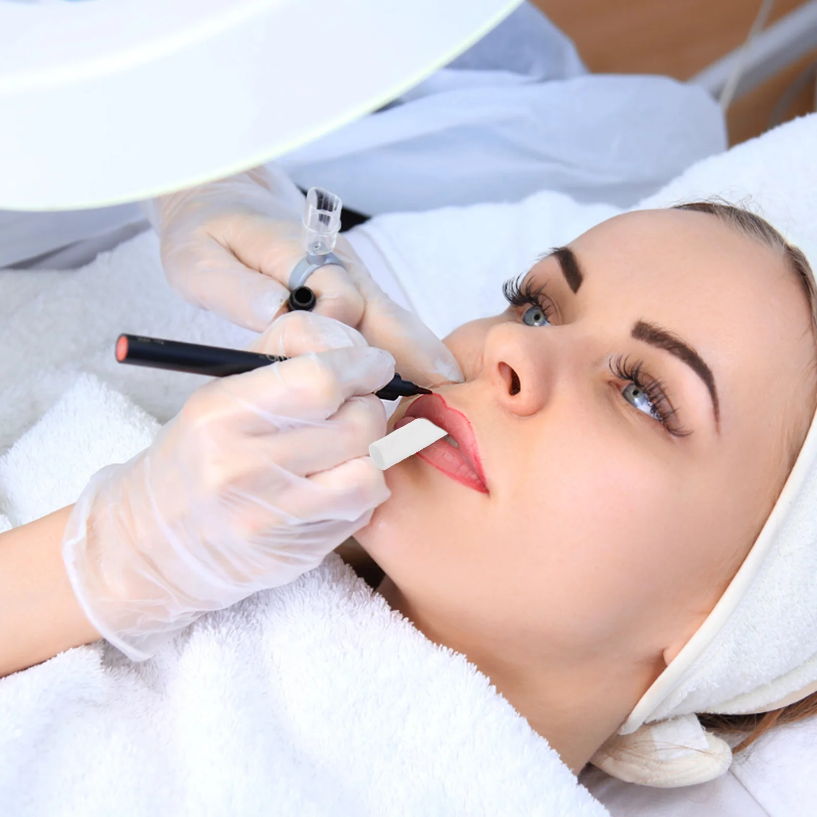 

100Pcs Disposable Cotton Lip Tattoo Stretching Stick Sturdy Use for Beauty Salons Lip Coloring Stick Portable Efficiency Booster