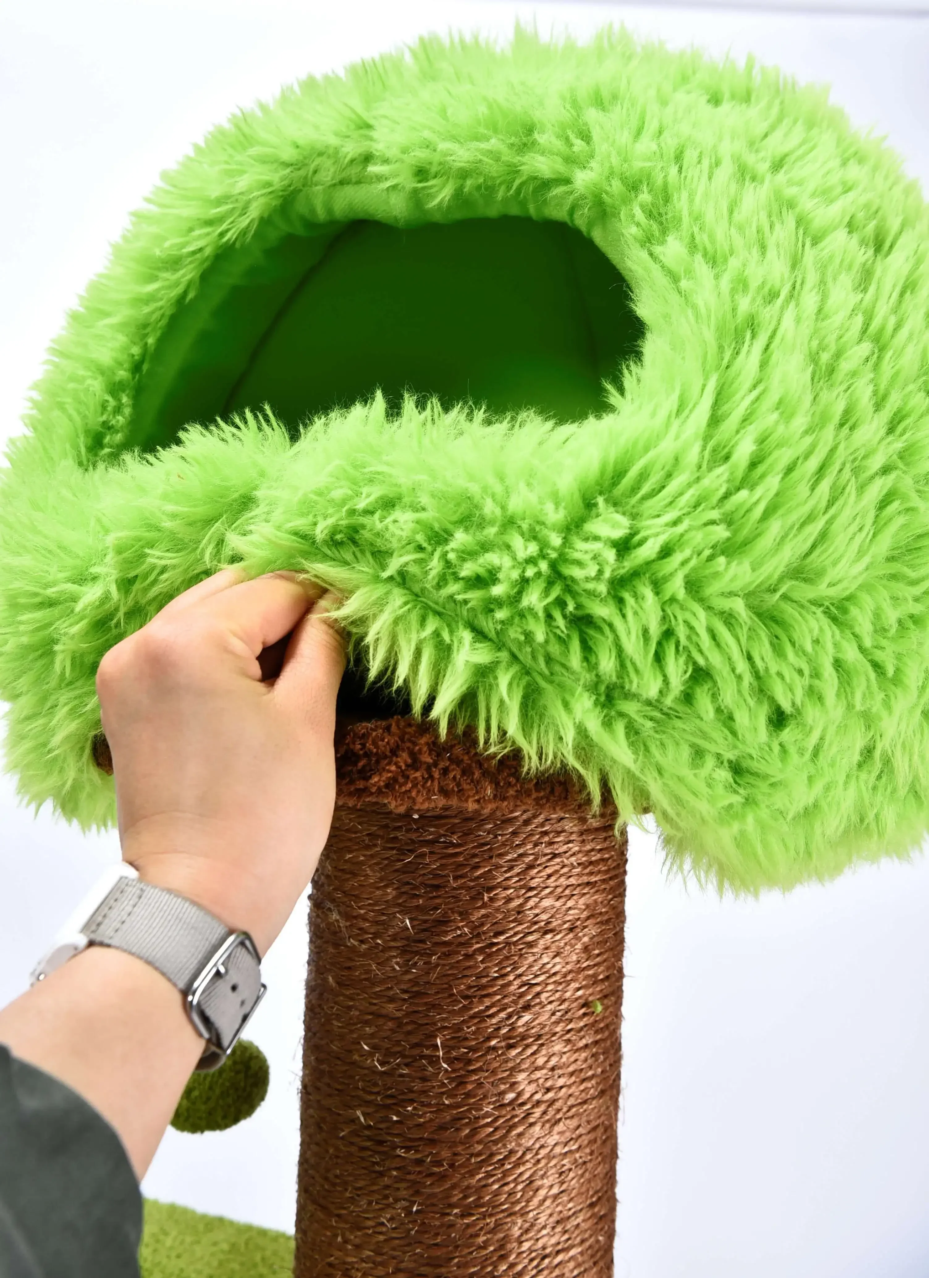 Green Extra Large Cat Tree Xxl Texture Velvet Multi-Level Cat Climbing Tower Condos Thick Sisal Scratching Posts