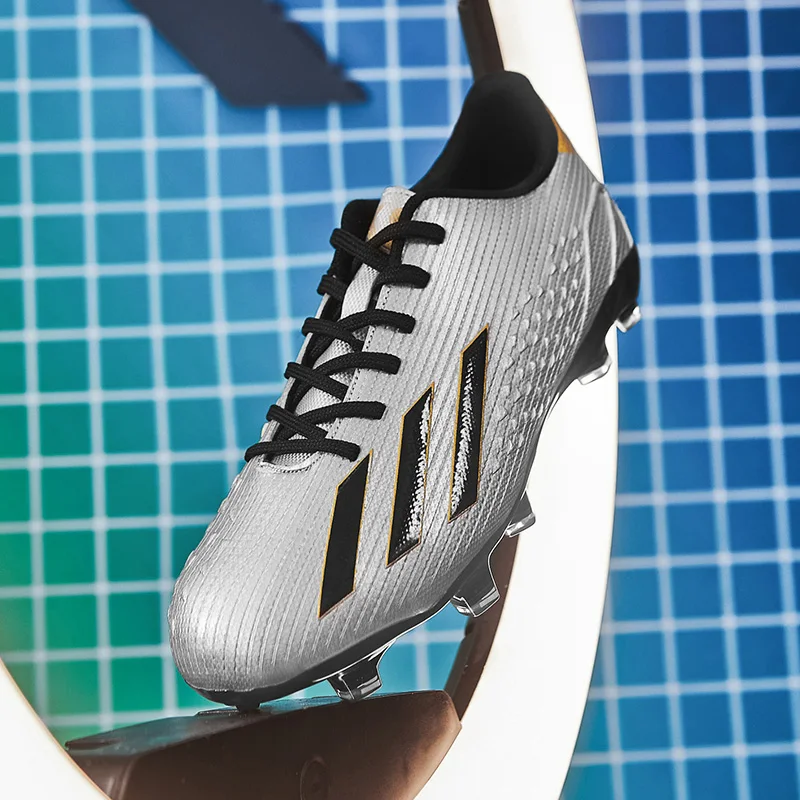 

High-top Society Soccer Shoes Men Ultra-light Kids Boy Turf Futsal Cleats Children's Sports Training Footwear Seamless