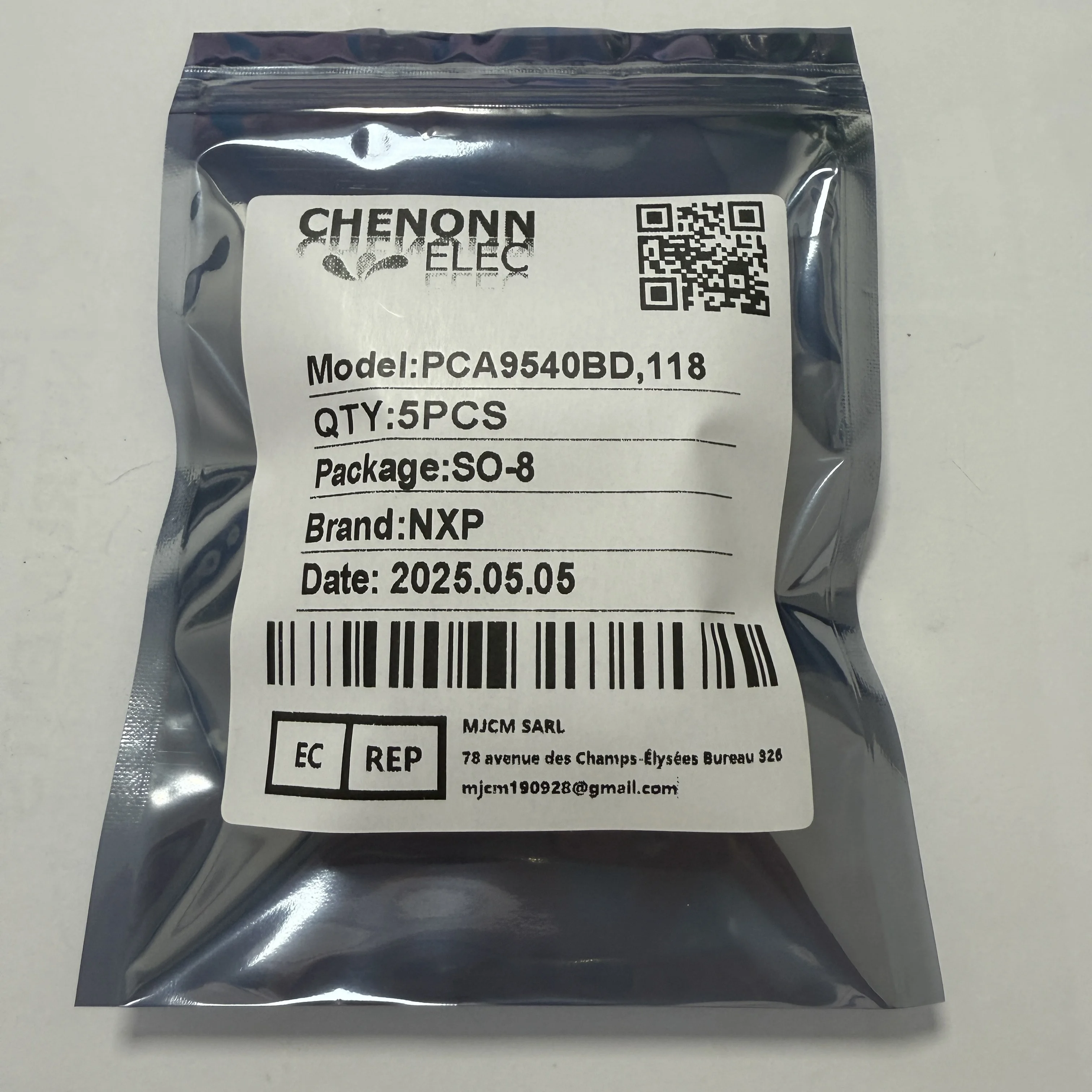 5 PÇS/LOTE PCA9540BD,118 (ICs de interface)