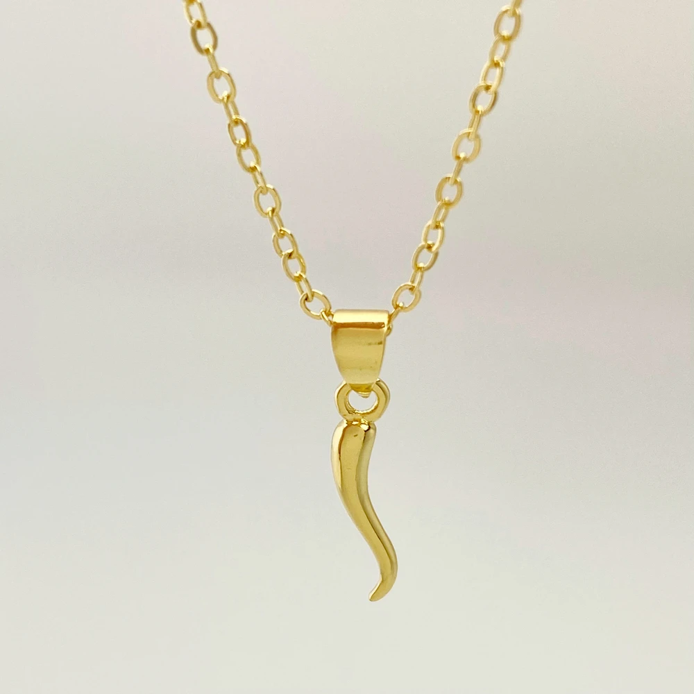 Fashion Gold Plated Metallic Brass Chili Pepper Charms Necklace Jewelry Gift