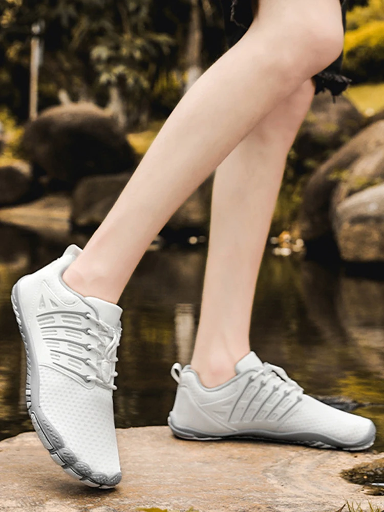 Water Shoes Upstream Aqua Shoes Breathable Sports Trainning Sneakers Non-Slip Five-Fingers Wading Sneakers Men Women Aqua Shoes