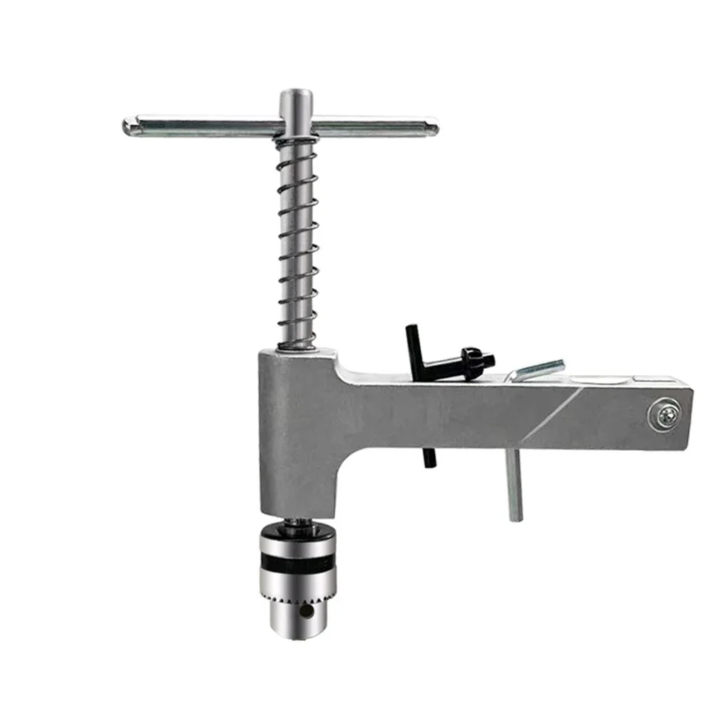 Enhanced Mobility Manual Vertical For Tapping Machine with Adjustable Tap Wrench for Accurate For Tapping Applications