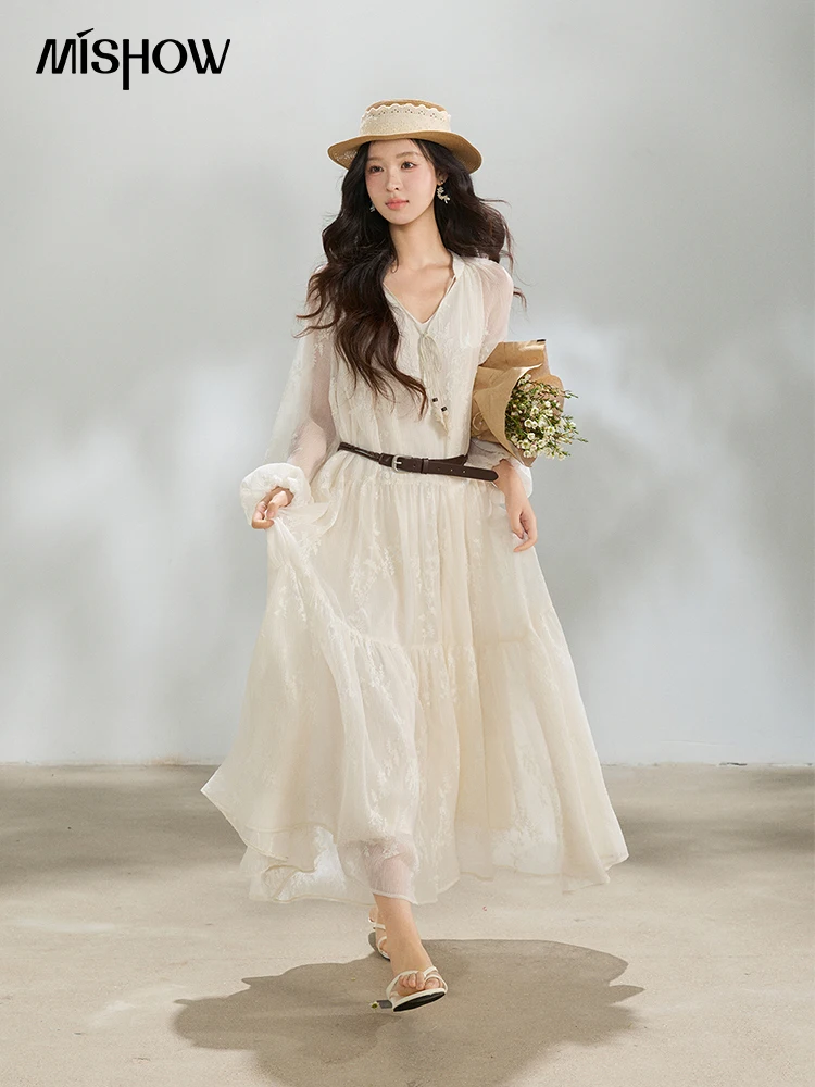 

Платье макси MISHOW с вышивкой, длинными рукавами и поясом, весна 2026, многоярусное, с оборками, V-образным вырезом, завязками-кисточками, однотонное шифоновое платье MXF14L2562