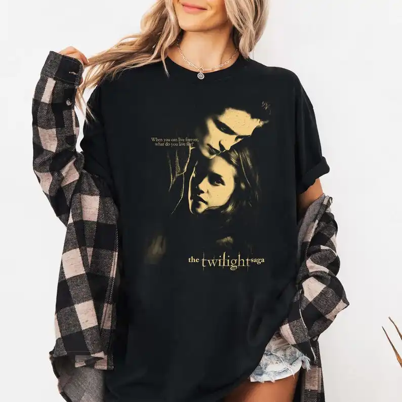 Retro The Twilight Saga Print Short Sleeves T-shirt Movie Tee 2000s Movie Twilight Fans Homage Tee Gift For Fans Couple Tops