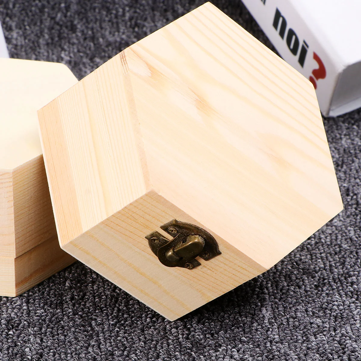 

2 Pcs Hexagonal Wood Case Unfinished Solid Color Printing Valentine Gift Box Soap Flower Friendly Natural