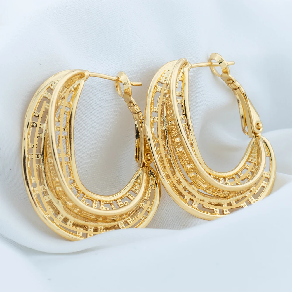 YM Goldfarbe Creolen für Frauen Kupfer aushöhlen trend ige Ohrring täglich tragen Schmuck Accessoires Mädchen Geburtstag Weihnachts geschenk 5