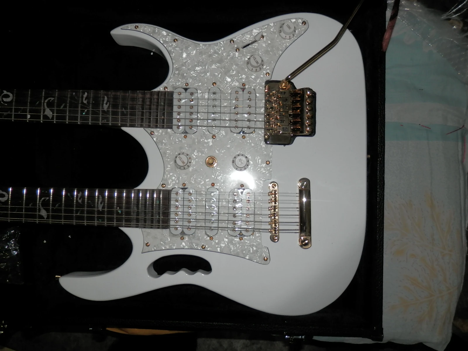 Factory custom New Top Quality white 6+12 Strings double necks 21 to 24 frets well scallop Electric Guitar