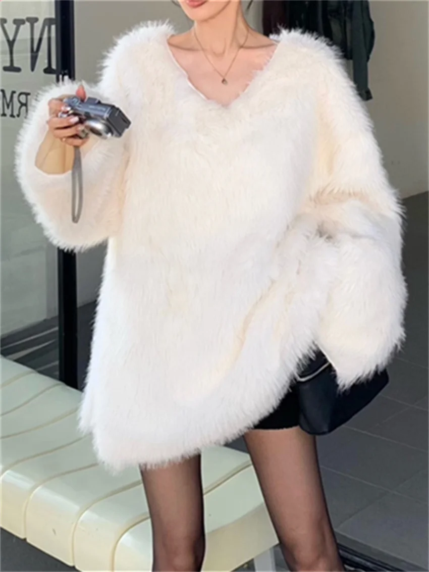 PLAMTEE White Women Sweaters Faux Fur Loose Soft Winter Casual New All Match Elegant Oversize Pullovers Fashion Gentle V-Neck