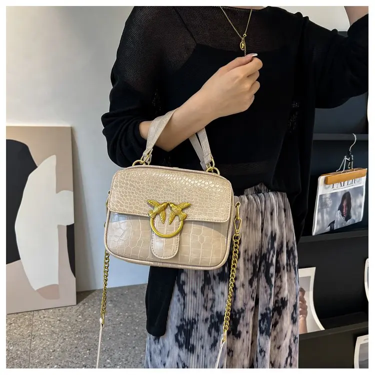 

2026 Urban Vessel Purse, Large Minimalist Crossbody Bag, Chain-Enhanced Mobility, Universal Polish