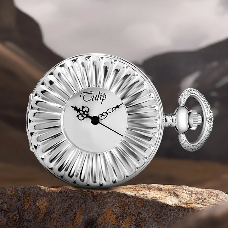 Elegant Shell Shape Mechanical Pocket Watch With a unique shell shape and a beautiful dial, this is a pocket watch that is well