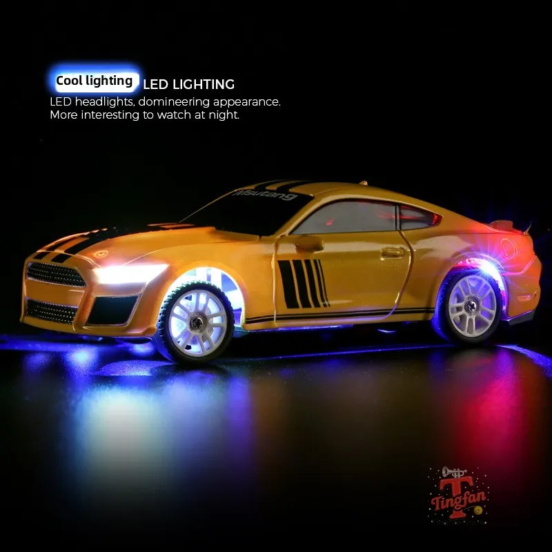 Wltoys K43081/43 RC Drift Car com Giroscópio Atualizado Ver 2.4G Controle Remoto Mini Drift Race Car 4WD Controle Rádio RC Brinquedos Tráfego