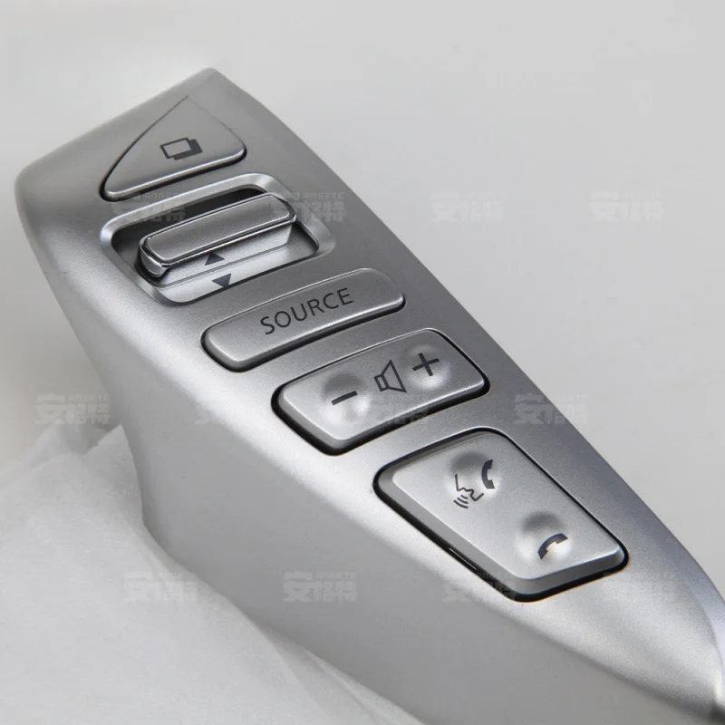 Suitable for Nissan Tiida multifunction steering wheel button modification with wireless Bluetooth and non-destructive installat