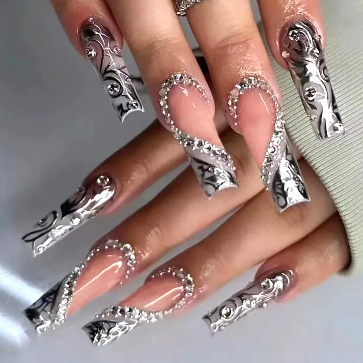 24 stuks lange vierkante Franse kunstnagels zilver glanzend poeder draagbaar volledige dekking nagels tips pentagram strass druk op nepnagels