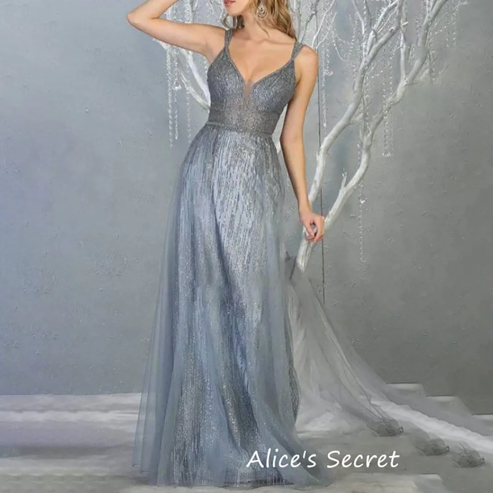 

A-Line Tulle Dual Straps Deep V-Neck Sleeveless Sequined Back Zipper Prom Dress Robe de Soirée pour Femmes